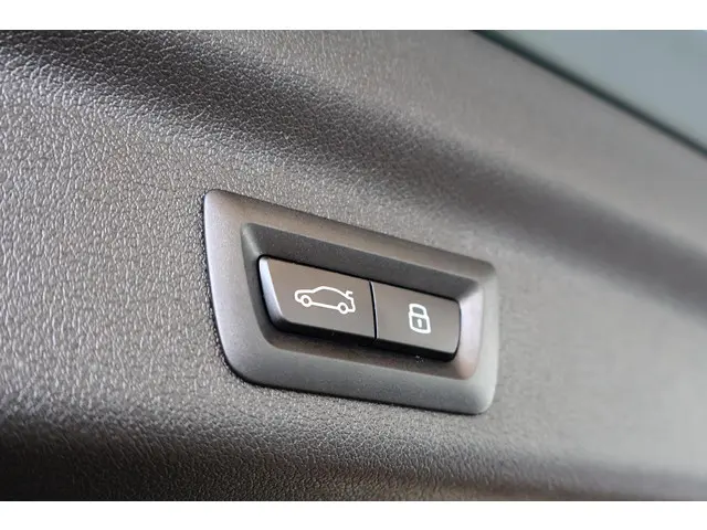 BMW X1 xDrive23i 2025 Benzine 30