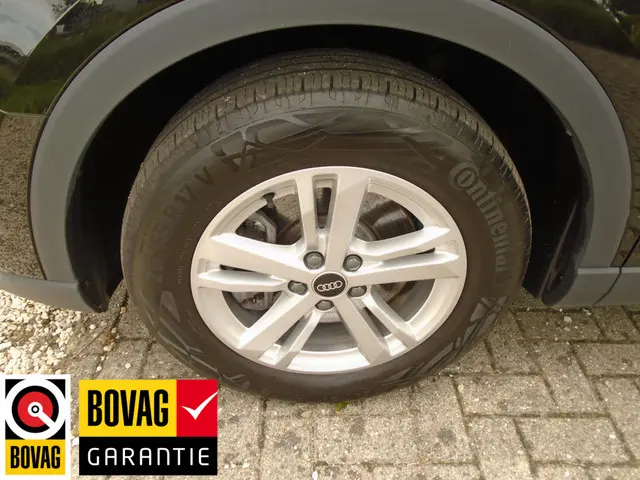 Audi Q3 45 TFSI e Advanced edition 2022 Hybride Benzine 7