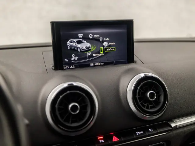 Audi A3 Sportback 1.4 e-tron Sport 2017 Hybride Benzine 29