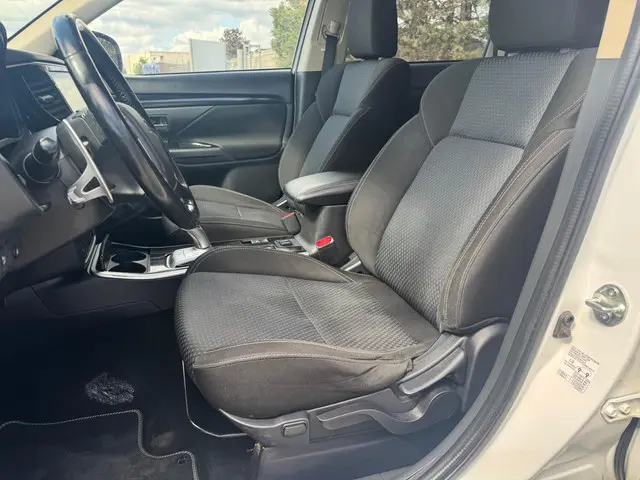 Mitsubishi Outlander 2.4 PHEV Pure 2020 Hybride Benzine 12