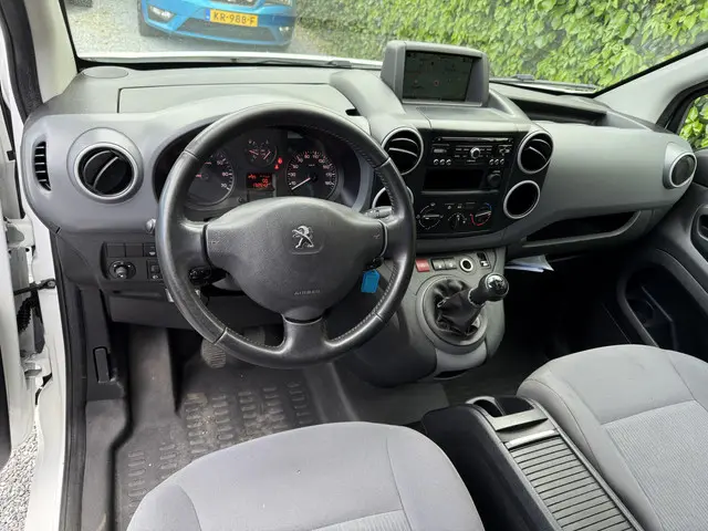 Peugeot Partner 120 1.6 e-HDI L1 Navteq 2014 Diesel 10