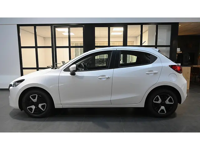 Mazda 2 2