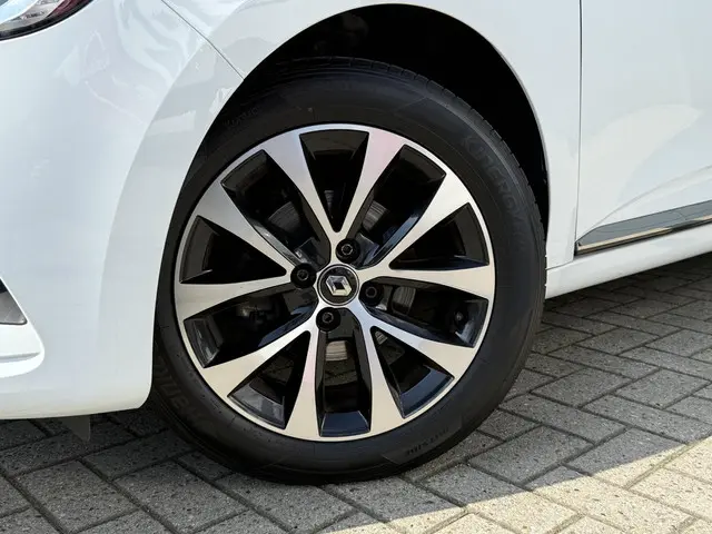 Renault Clio 1.0 TCe Zen 2019 Benzine 26