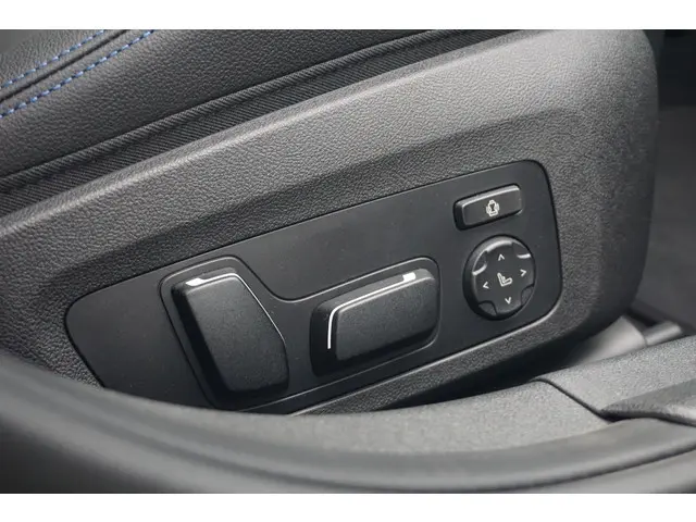 BMW 3 Serie Touring 330e 2025 Hybride Benzine 25