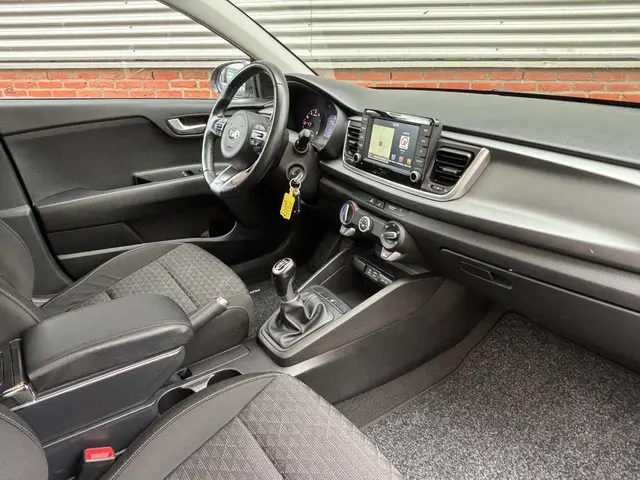 Kia Rio 1.0 TGDI ComfortPlusLine Navigator 2018 Benzine 6