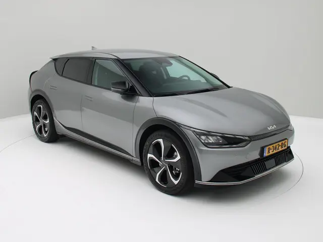 Kia EV6 Plus 77.4 kWh UNIEKE KM.S ! 2022 Elektrisch 8