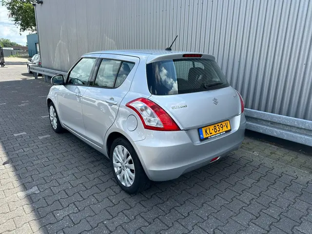 Suzuki Swift 1.2 Summer EASSS 2012 Benzine 19