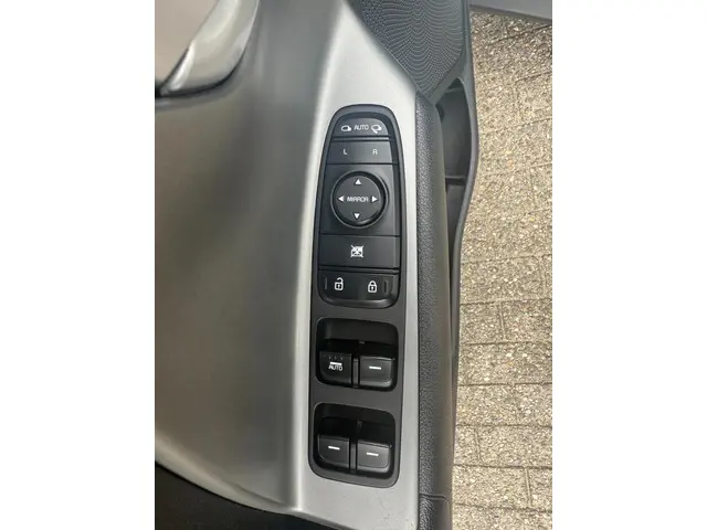 Kia Niro 1.6 GDi PHEV DynamicLine 2022 Hybride Benzine 13