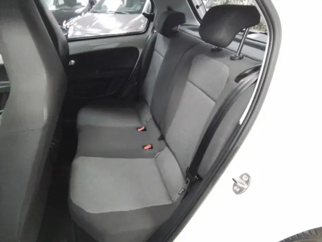 Volkswagen up! 1.0 move up! BlueMotion 2015 Benzine 11