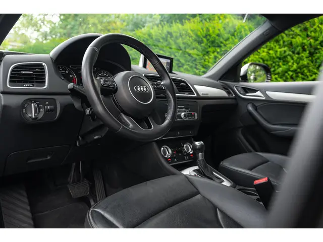 Audi Q3 2.0 TFSI quattro 2015 Benzine 4