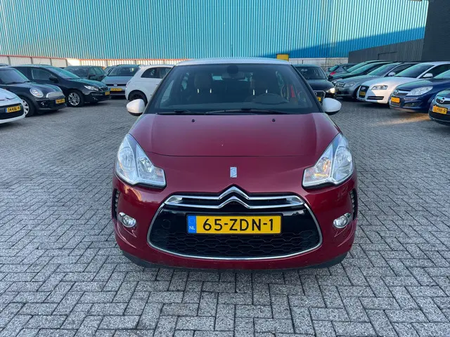 Citroën DS3 1.6 So Chic 2012 Benzine 2