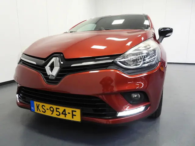 Renault Clio Estate 0.9 TCe Limited 2016 Benzine 30