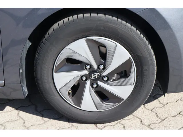 Hyundai IONIQ 1.6 GDi Comfort 2017 Hybride Benzine 13