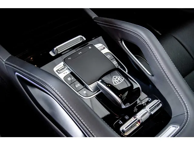 Mercedes-Benz GLS 600 Maybach 2021 Benzine 28