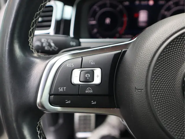 Volkswagen Golf 2.0 TDI GTD DSG 2018 Diesel 41