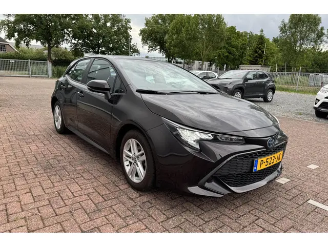 Toyota Corolla 1.8 Hybrid Active 2022 Hybride Benzine 6