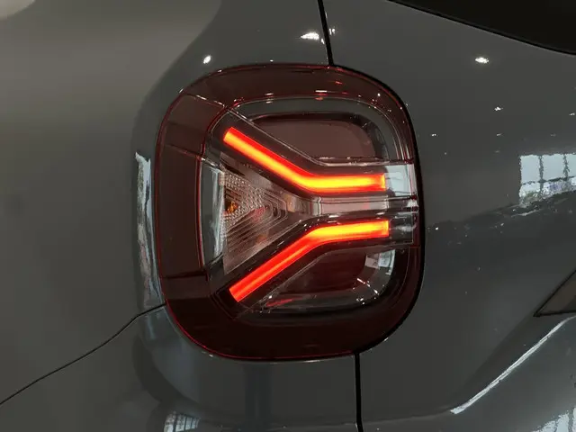 Dacia Duster 1.3 TCe 150 EDC Extreme 2023 Benzine 29