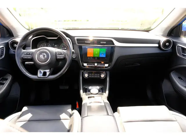 MG ZS EV MG Luxury 45 kWh Aut. Pano|Leder 2019 Elektrisch 11