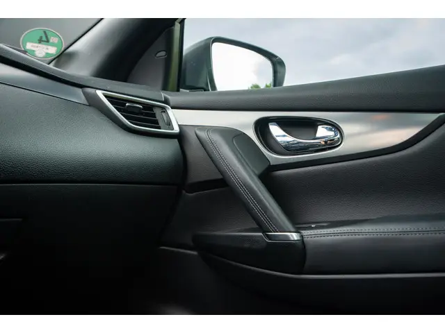 Nissan QASHQAI 1.3 DIG-T Tekna 2019 Benzine 23