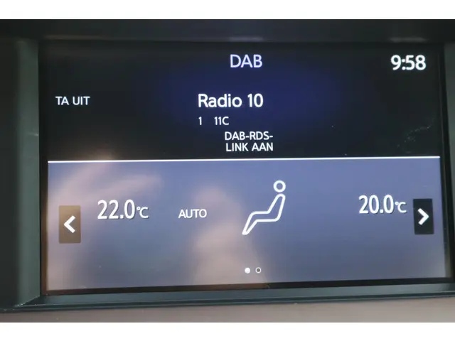 Infiniti Q30 1.6t Premium Tech 2016 Benzine 39