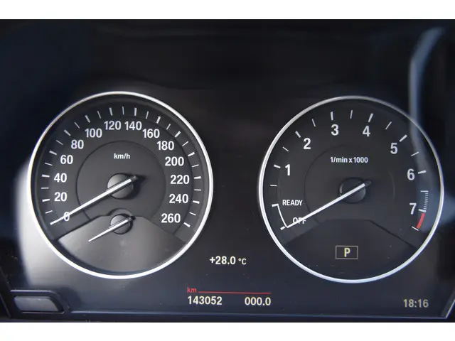 BMW X1 sDrive20i High Executive 2017 Benzine 13