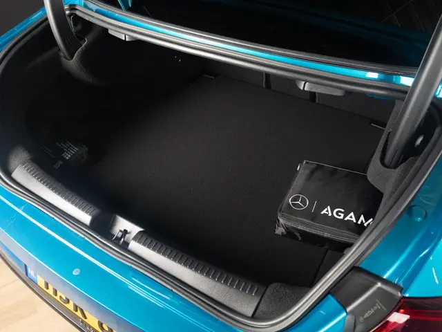 Mercedes-Benz CLA Coupé 180 AMG Line 2025 Benzine 10