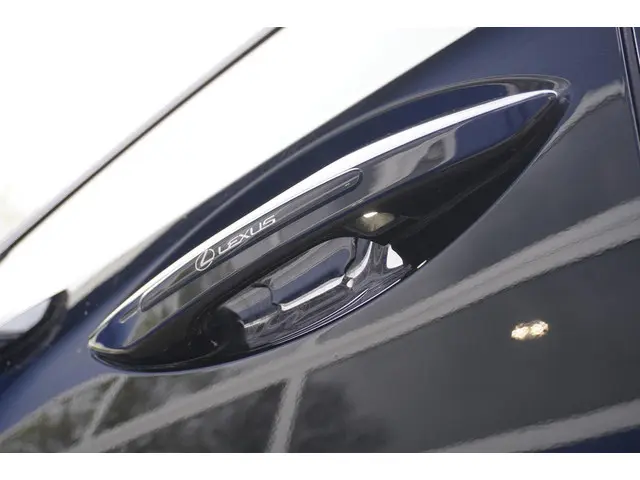 Lexus NX 300h AWD 2018 Hybride Benzine 11