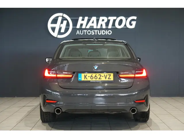 BMW 3 Serie 318i High Executive 2021 Benzine 6