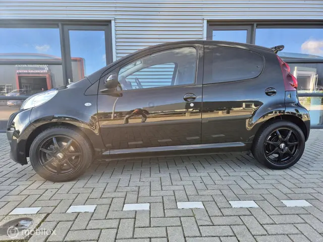 Peugeot 107 1.0 Active AIRCO AUTOMAAT NAP 2013 Benzine 5