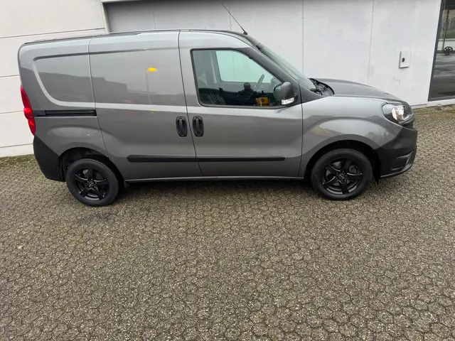 Fiat Doblò Cargo 1.3 MJ L1H1 2020 Diesel 6