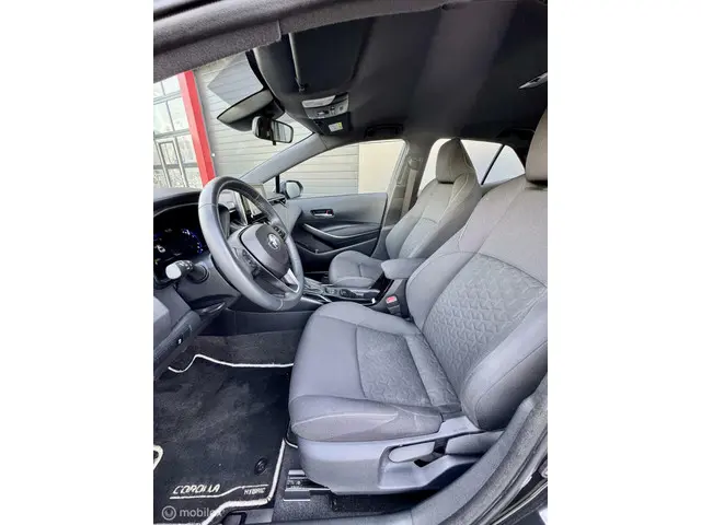 Toyota Corolla 1.8 Hybrid Active 2023 Hybride Benzine 10