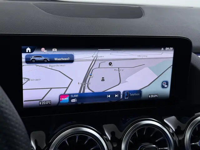 Mercedes-Benz GLA 250 e AMG line 2025 Hybride Benzine 36