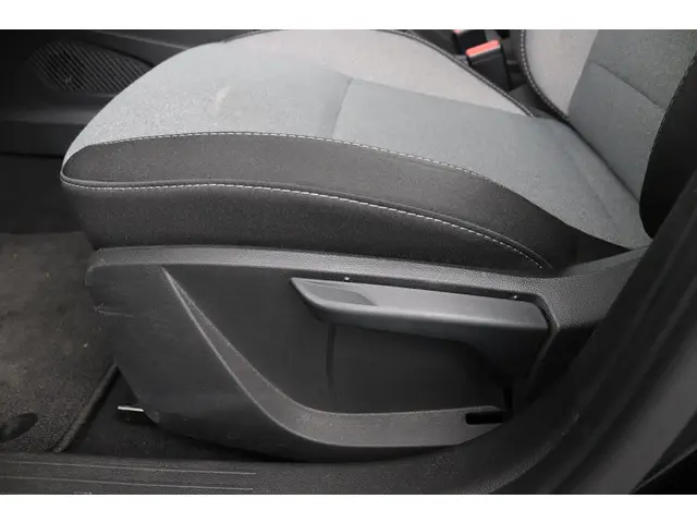 Renault Clio 1.0 TCe 90 GPF evolution 2023 Benzine 10