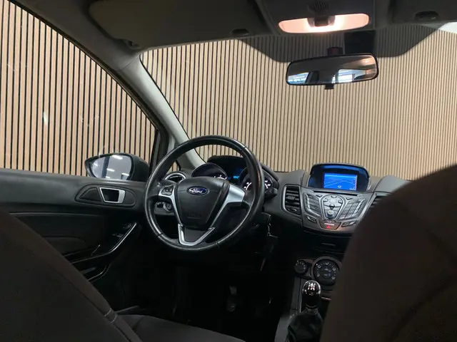 Ford Fiesta 1.0 Style|84000KM|Navigatie|Airco| 2015 Benzine 15