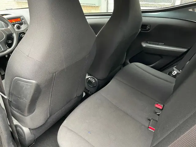 Toyota Aygo 1.0 VVT-i x-now 2017 Benzine 11