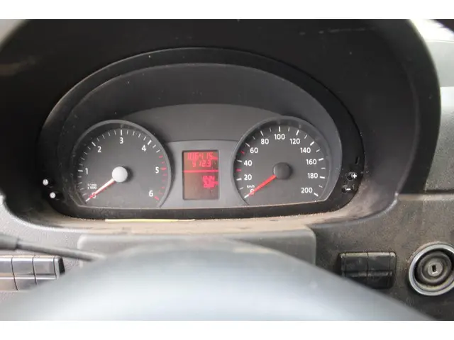 Volkswagen Crafter 32 2.0 TDI L1H1 2017 Diesel 9