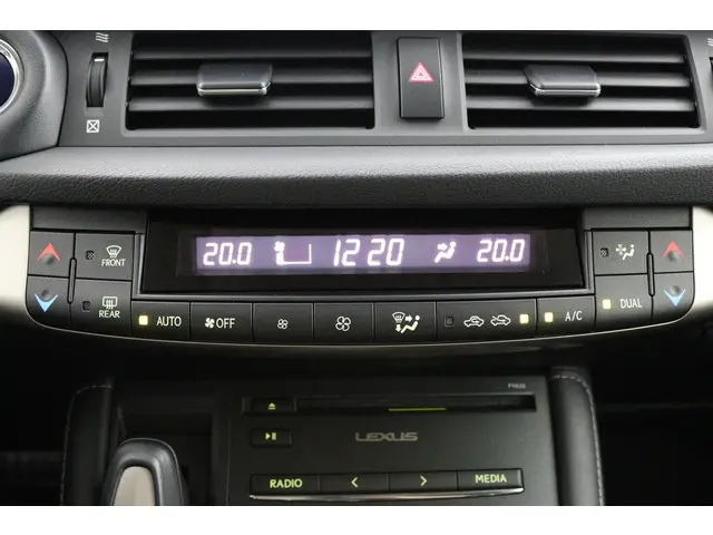 Lexus CT 200h Ultimate Edition 2021 Hybride Benzine 7