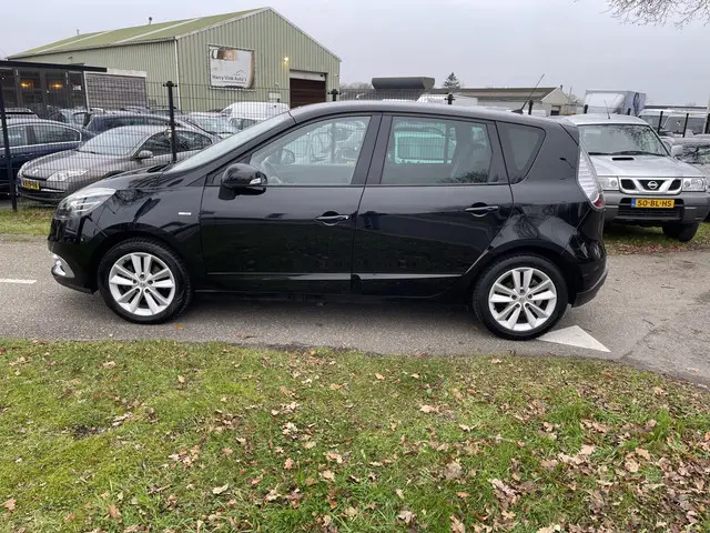Renault Scénic 1.2 TCe Bose 2014 Benzine 2