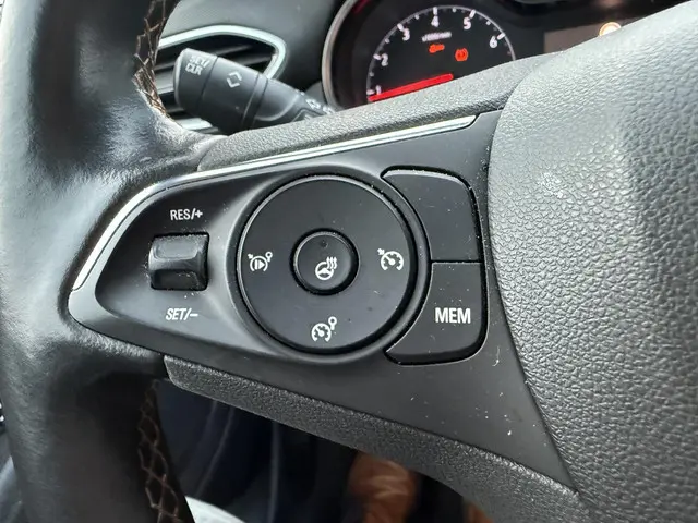 Opel Crossland X 1.2 Turbo Innovation 2017 Benzine 11