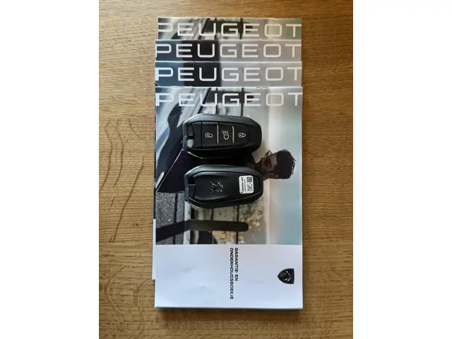 Peugeot 2008 1.2 PureTech Allure Pack 2022 Benzine 11