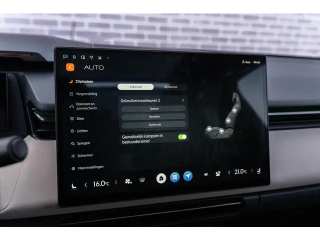 Lynk & Co 08 1.5 More 2026 Hybride Benzine 51