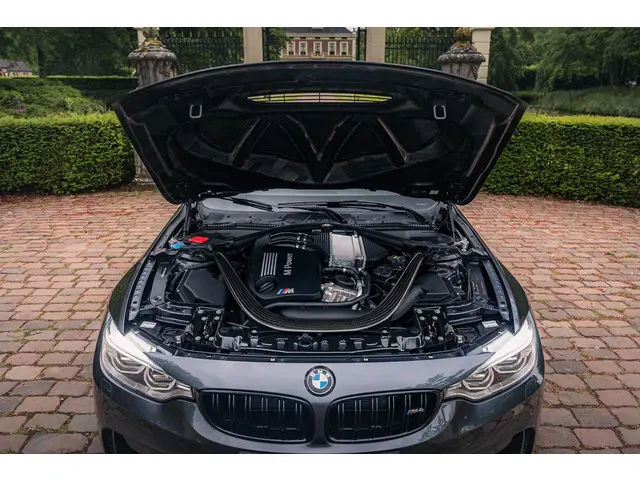 BMW M4 4-serie Coupé GTS 2016 Benzine 15