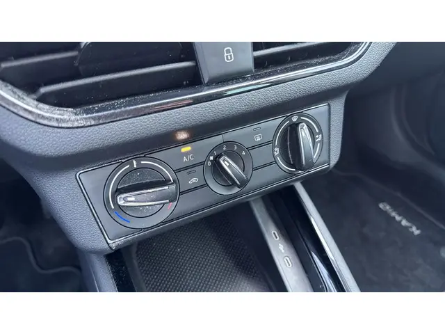 Škoda Kamiq 1.0 TSI Ambition 2022 Benzine 18