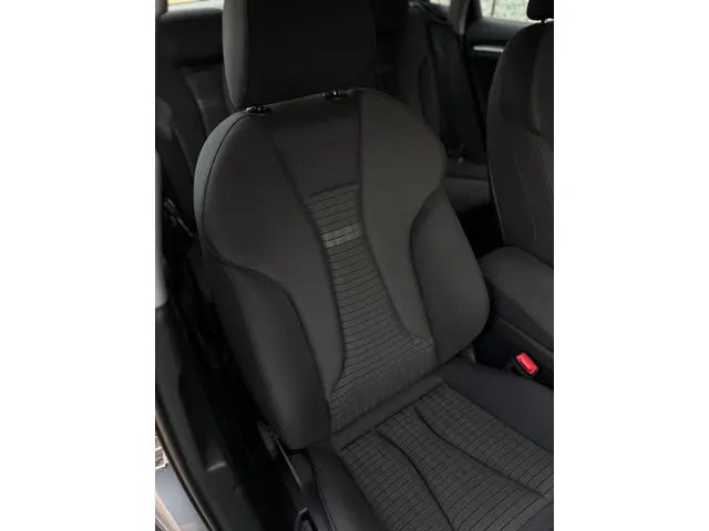 Audi A3 Limousine 30 TFSI Sport CarPlay 2018 Benzine 35
