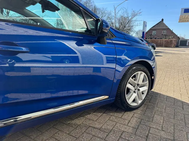 Renault Clio 1.0 TCe Zen 2021 Benzine 4