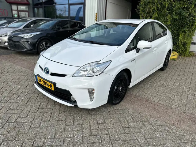 Toyota Prius 1.8 Business 2013 Hybride Benzine