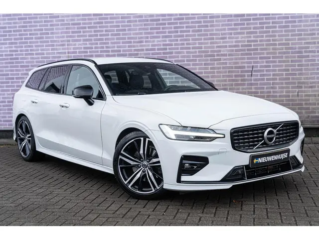 Volvo V60 2.0 B4 R-Design 2020 Benzine 3