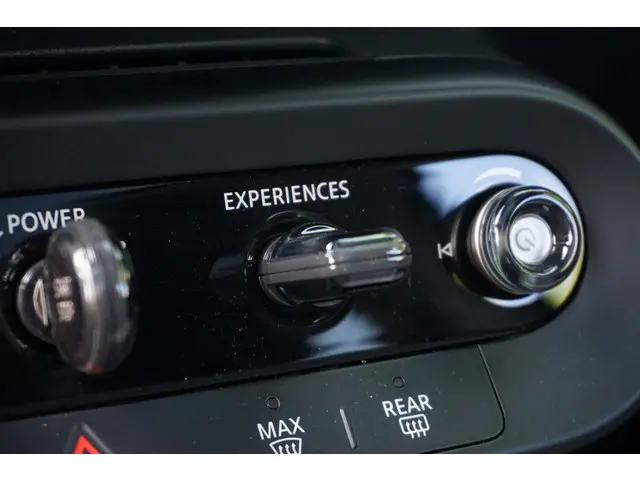 MINI 3-Deurs Cooper E 2025 Elektrisch 23