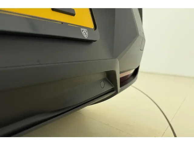 Peugeot 3008 1.2 Hybrid 145 Allure 2025 Hybride Benzine 7