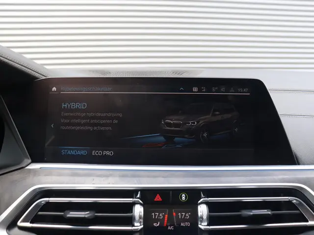 BMW X5 xDrive45e 2022 Hybride Benzine 30